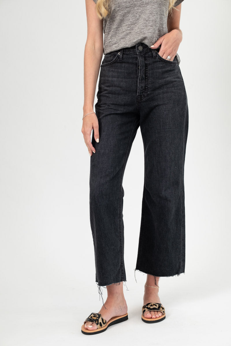 Bobbi High Rise Jean in Black On The Road