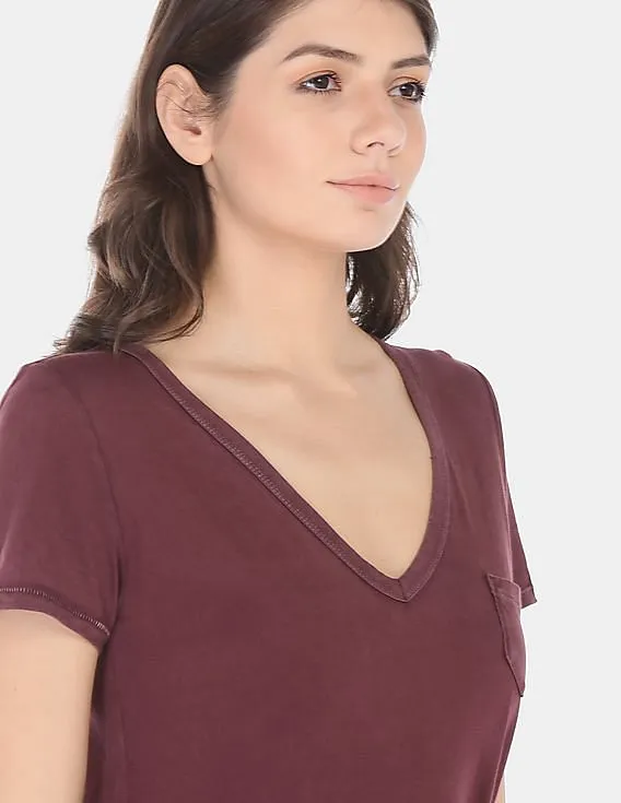 GAP Women Red Vintage Wash V-Neck Tee