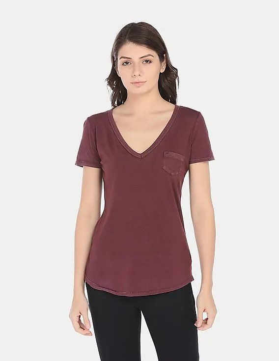 GAP Women Red Vintage Wash V-Neck Tee