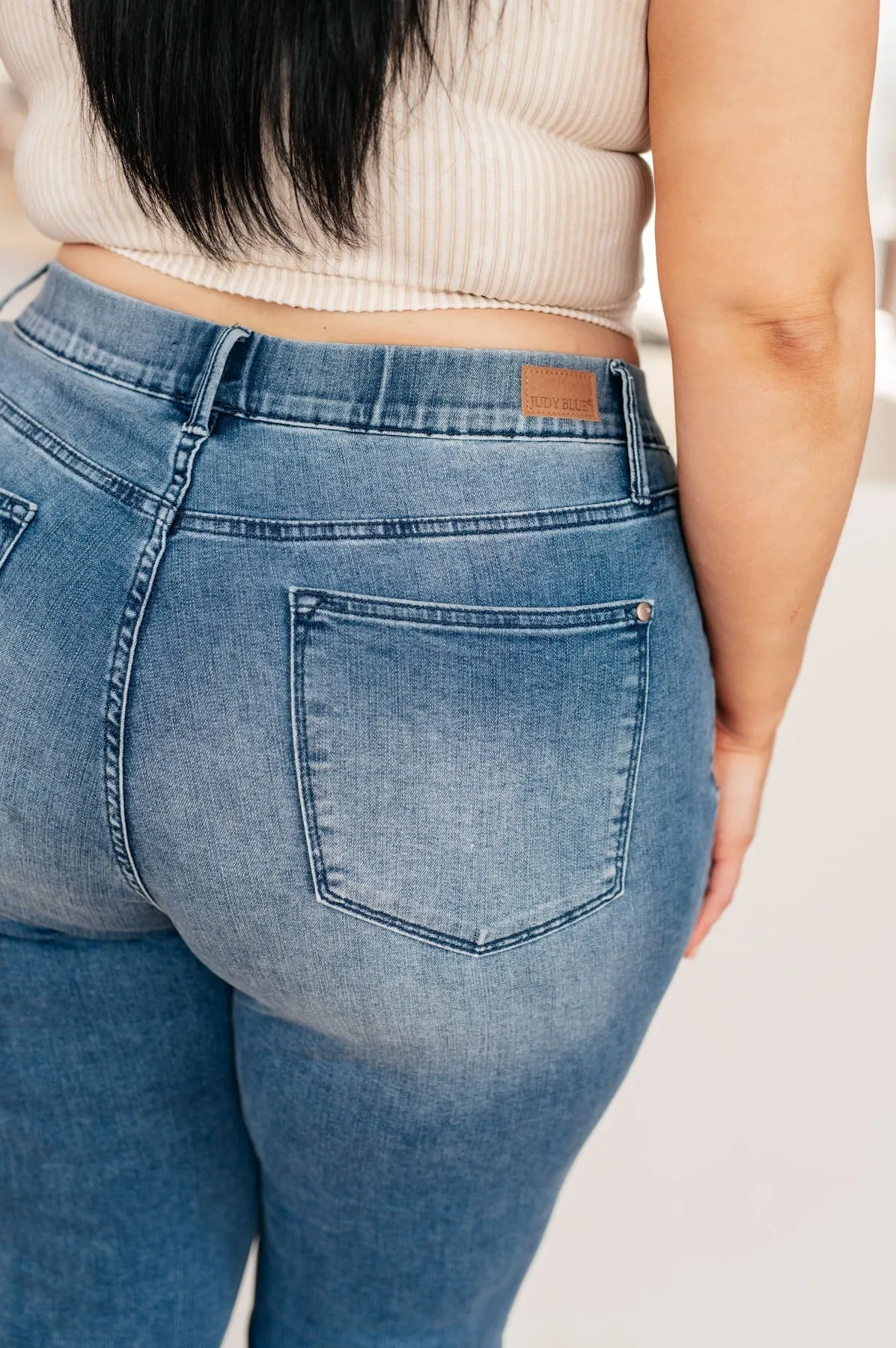 High Rise Pull On Capri Jeans