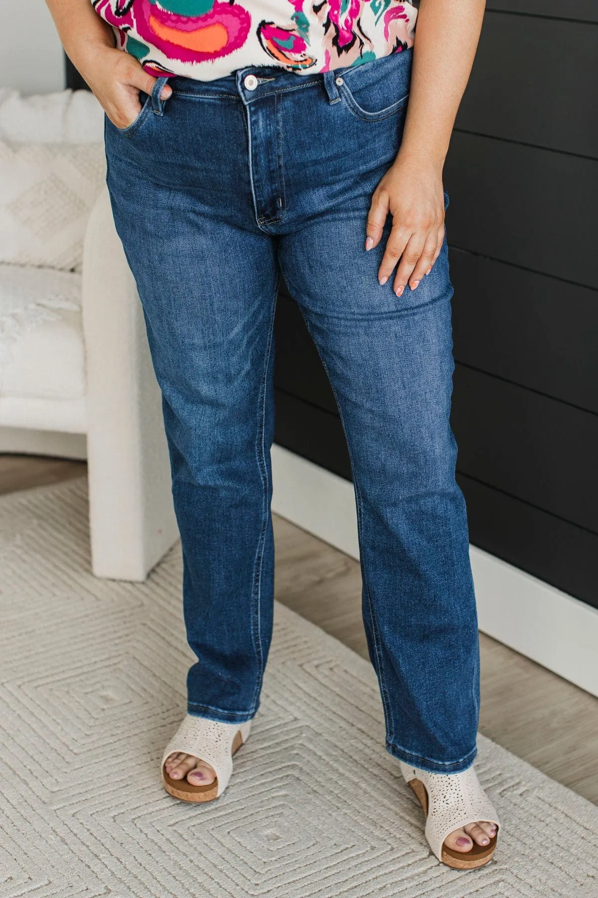 KanCan Slim Straight Jeans- Londyn Wash