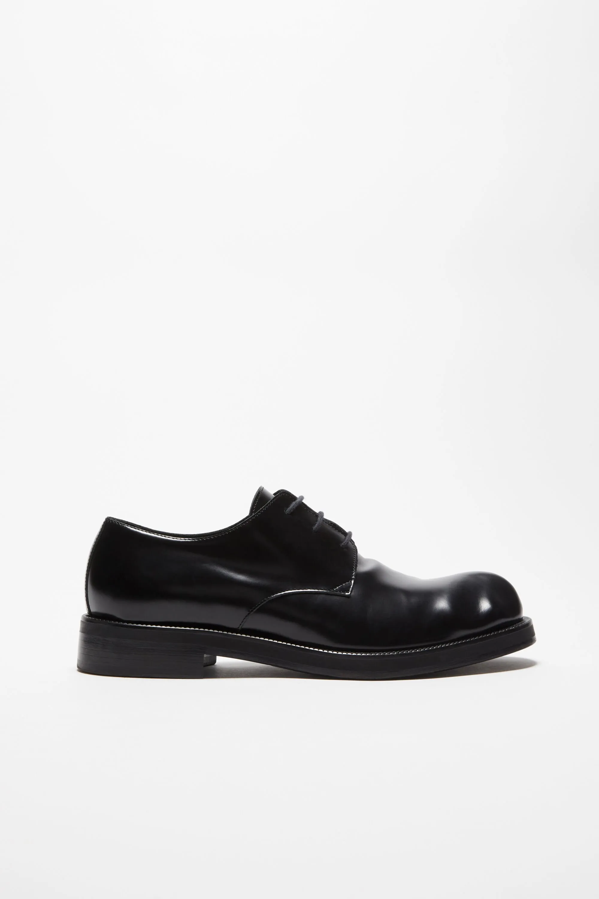 Leather derby shoes