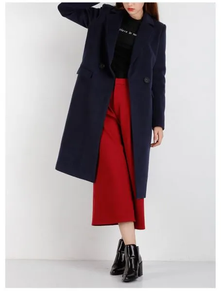 Long wool coat for women with single button closure