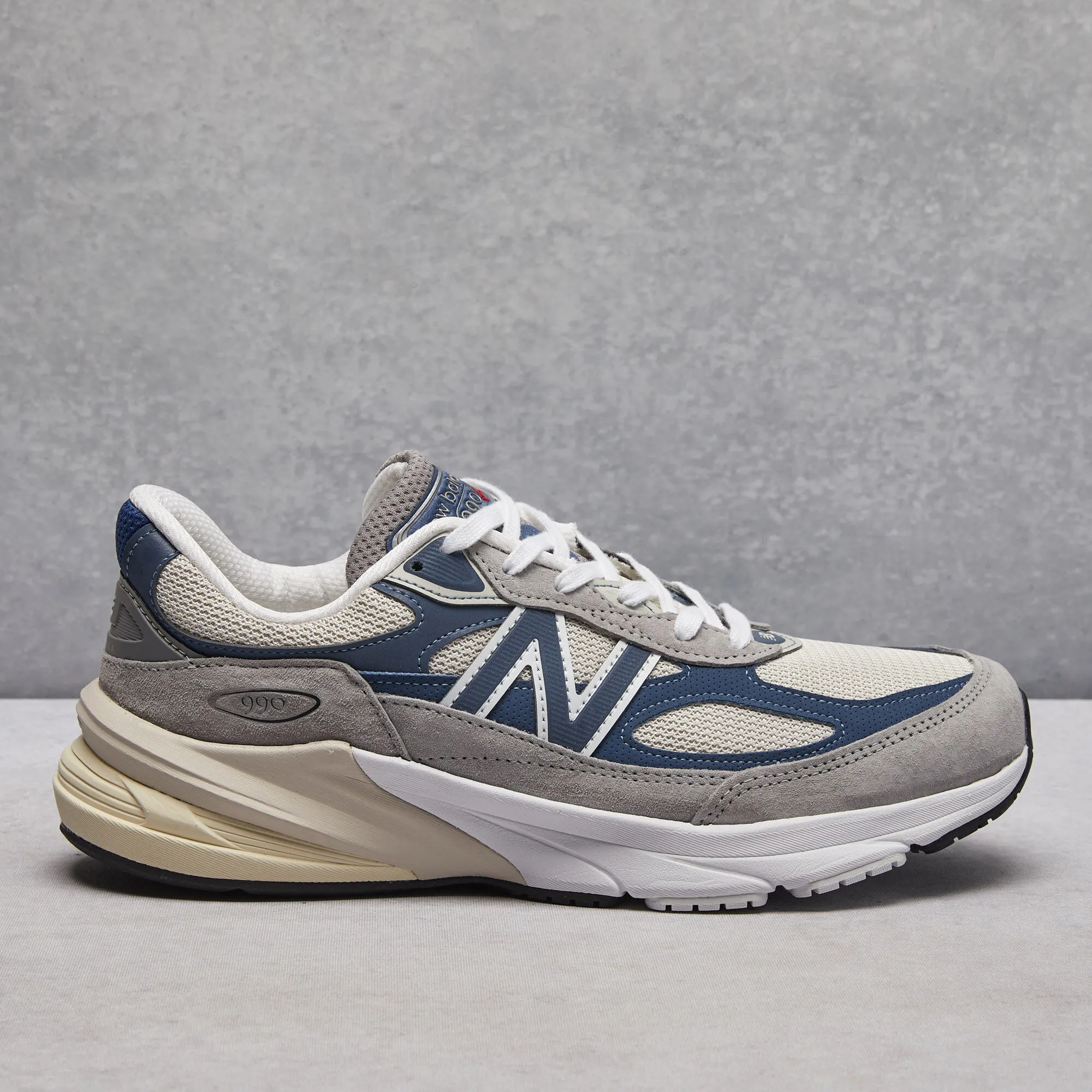 New Balance 990v6 Shoes