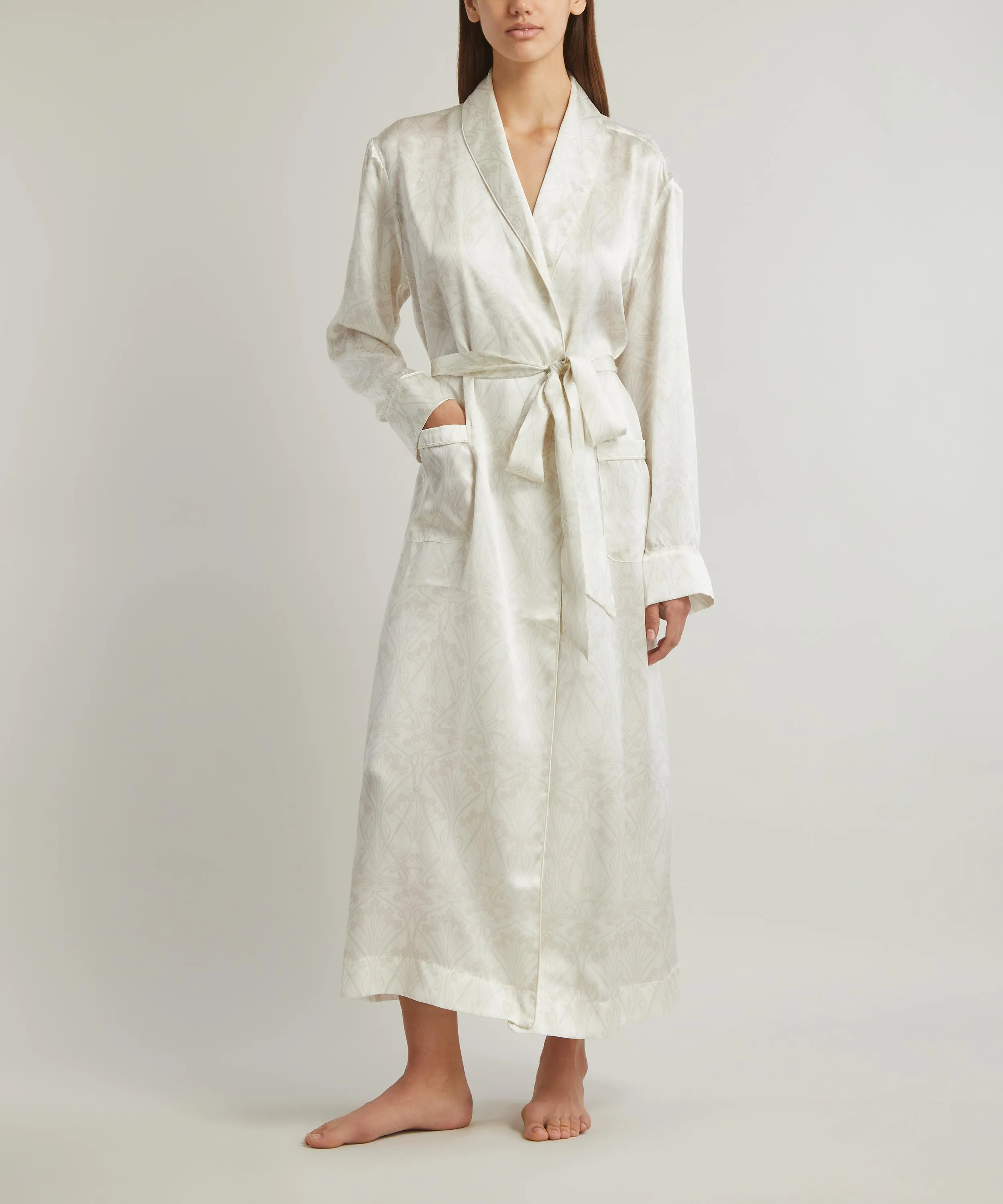 Nouveau Ianthe  Silk-Satin Classic Robe